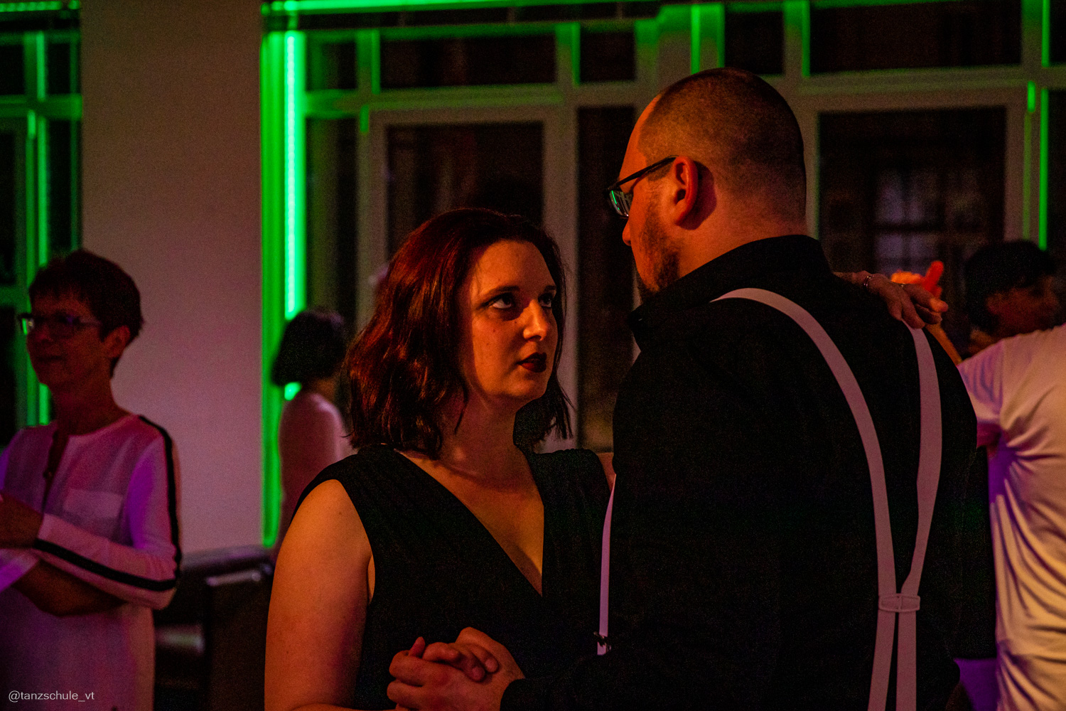 20230318 Black and White Tanzparty 3237